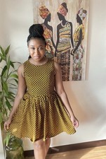 Women s African print yellow and black dress with pockets Size 6