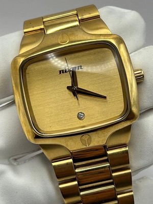 NIXON Prayer Quartz Wristwatch Gold Mens Fashionable Everyday 