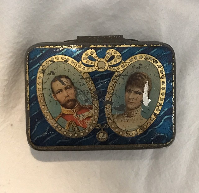 Antique Tin Box Advertising Cocoa Commemorate King V & Queen