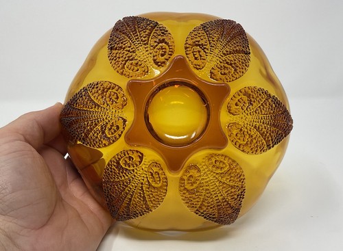 Plato de caramelo vintage Anchor Hocking vidrio ámbar hoja de girasol cuenco curvo 7" de ancho - Imagen 4 de 5