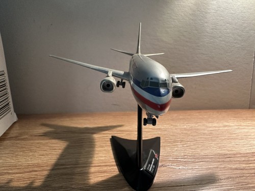 herpa 1/200 American Airlines Boeing 737-800 NOS 2001 - Picture 5 of 11