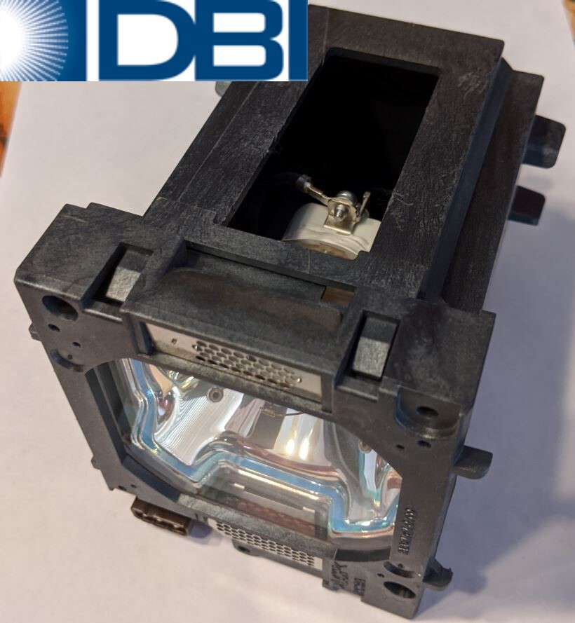 COMPATIBLE SANYO POA-LMP124 LAMP FOR PT-LX30H PT-LW26H PLCXC50