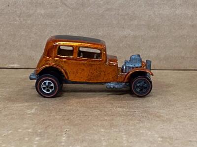 1968 HOT WHEELS REDLINE CLASSIC 32 FORD VICKY COPPER ORANGE.