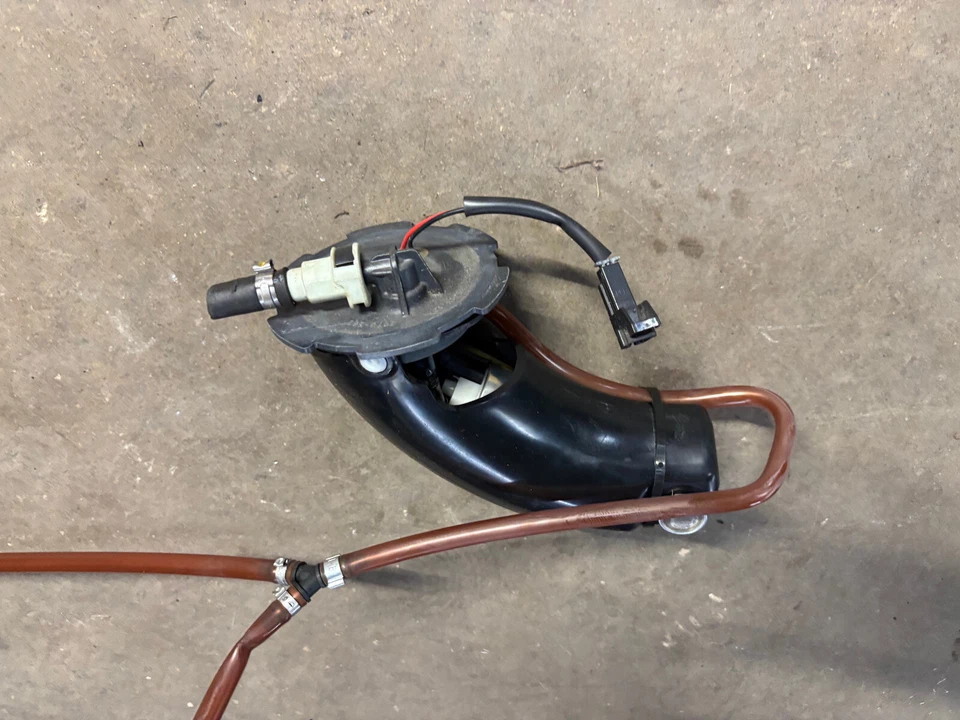 Yamaha SR Viper XTX RTX LTX 14 15 16 17 18 19 OEM Fuel Pump Sending unit 7000 - Image 2 of 3
