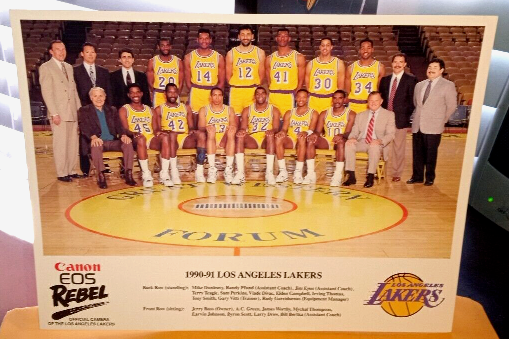 1990-91 Los Angeles Lakers 8X10 Team NBA Photo - Magic Johnson