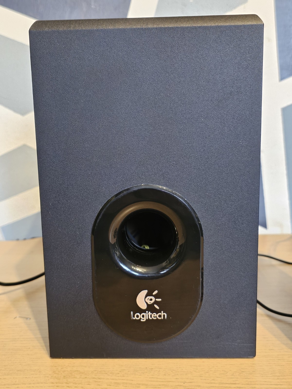 Logitech X-230 2.1 Surround Sound Gaming/PC Speaker System. image 2