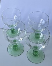 4 Vintage Green Sundae Dish Or Cocktail Glasses Excellent Condition