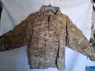 US Army ECWCS Gen FR Jacket Soft Shell Cold Weather OCP Multicam Medium Regular