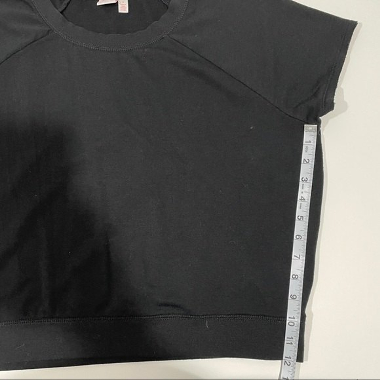 Make + Model black cropped lounge top light sweat… - image 6