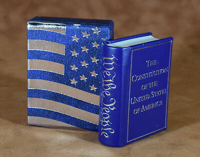 Kopen MINIATURE BOOK  The Constitution Of The USA