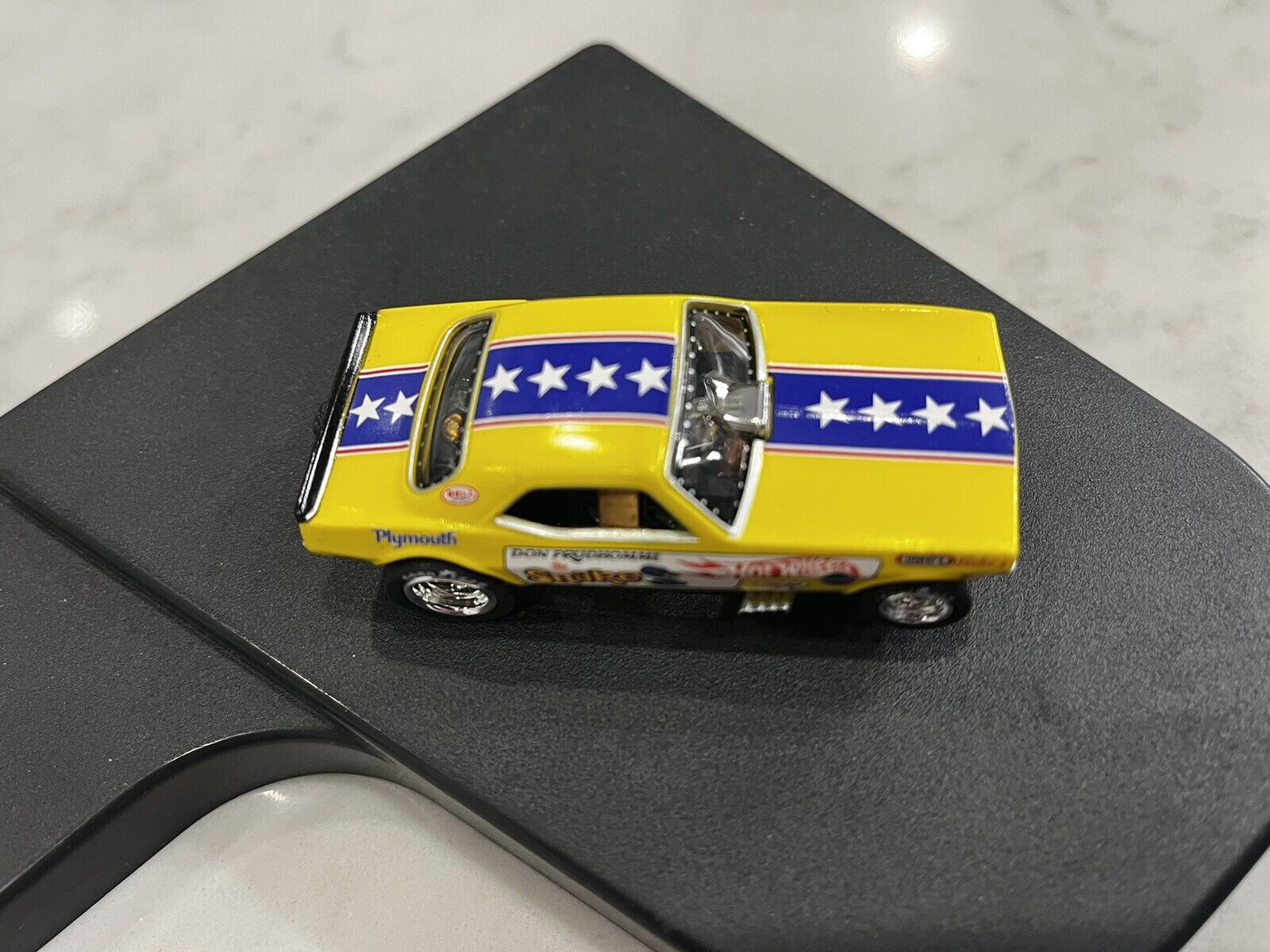 Picture 4 of 10