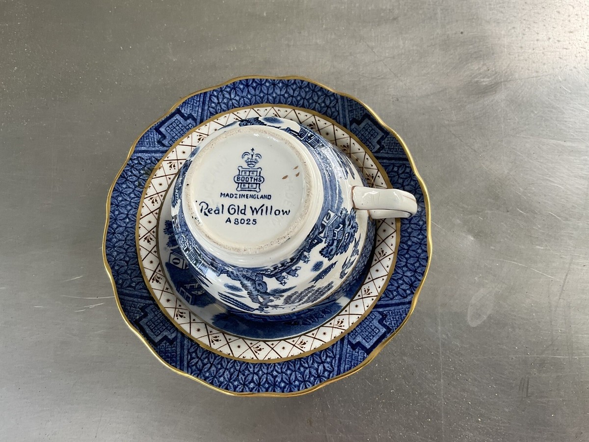 Booths Real Old Willow with Gold Trim A8025 Blue Willow Cup