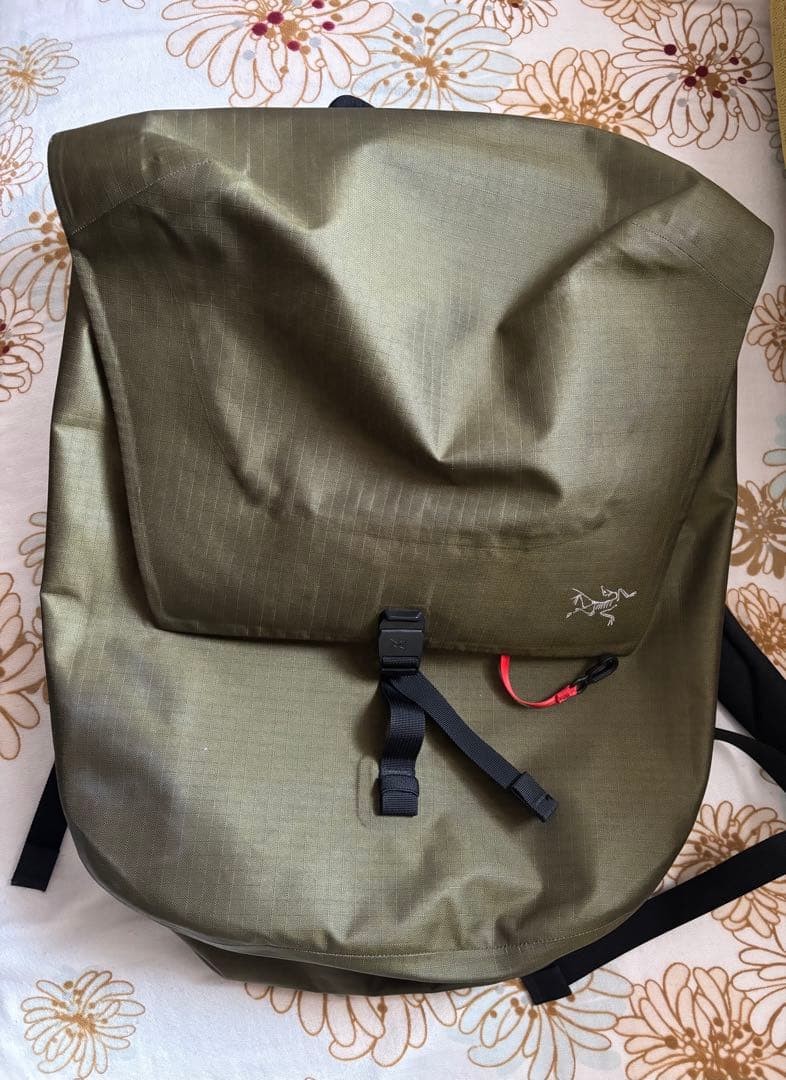 Arc'teryx Olive Backpack Flap Closure Adjustable Straps Used JAPAN