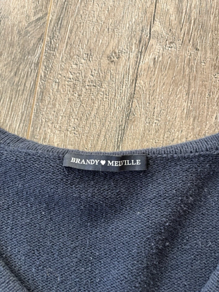 Brandy Melville Cardigan Sweater Women’s XS/S Navy Blue White Argyle Cropped Fit - Image 2 of 4