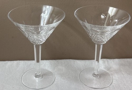 2 VNTG WATERFORD CRYSTAL COLLEEN MARTINI GLASSES 6 1/8” X 4 1/8”