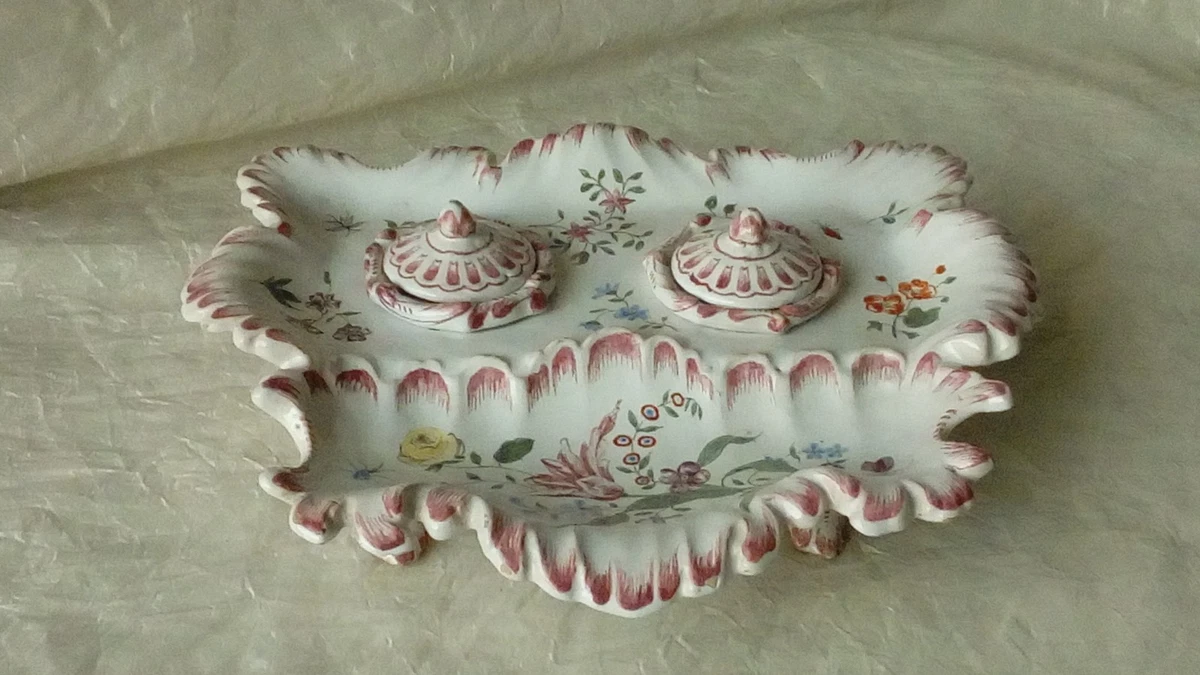Faiences De Charolles Lot De 2 Assiettes Saint Privat des Vieux 30340