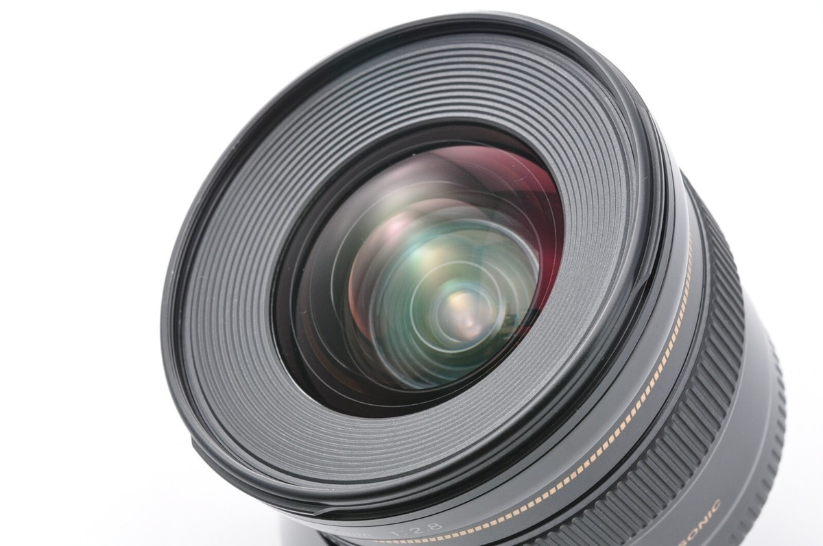 Canon EF 20mm f/2.8 USM EF Mount Wide Angle Lens MINT Free Canon EF 20mm f/2.8 USM EF Mount Wide Angle Lens MINT Free