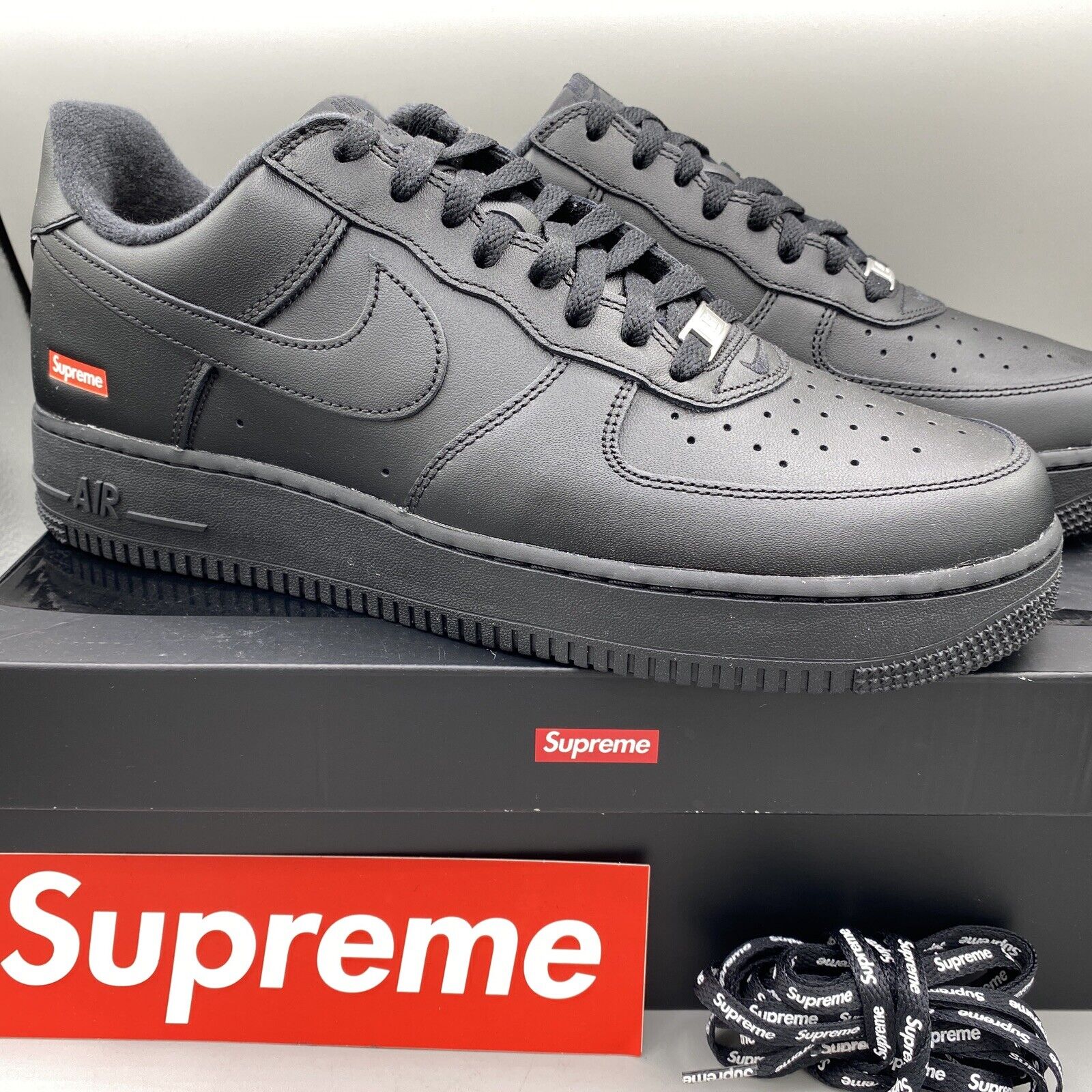 Nike Air Force 1 Low Supreme Box Logo Black