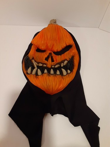 moschino pumpkin bag