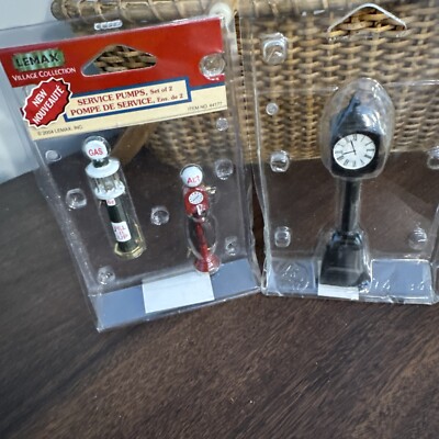 Lemax 44177 SERVICE PUMPS And Street Clock New In Package
