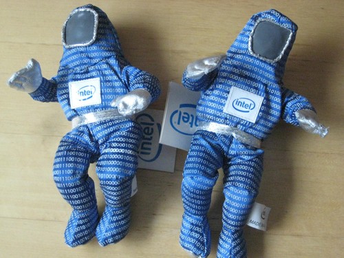 Set of 6 Vintage NWT Pentium Intel The Bunny People Astronaut Plush Beanie Dolls - Picture 2 of 5