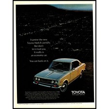 Toyota Mark II berline 2 portes 1970 vintage print publicité Valley City at Night art mural
