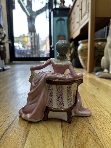 Coalport Ladies of Fashion Polly Figurine Bone China Woman in Pink Dress - Picture 3 of 4