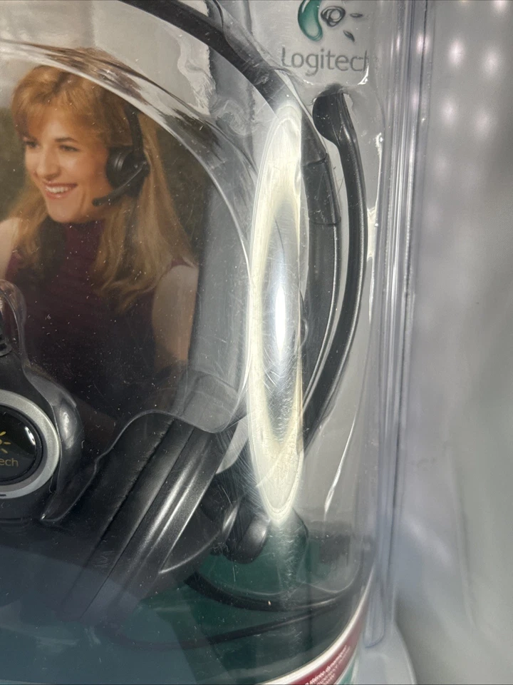 Logitech Premium USB 350 Headset Headphones; W/ Mic - Image 4 of 4