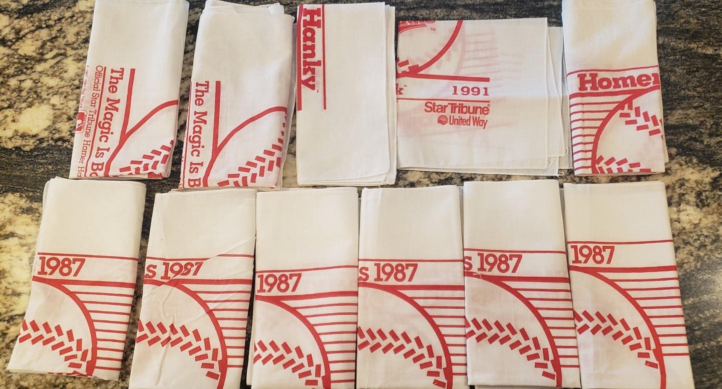 Lot of 13 Minnesota Twins Baseball Playoff Homer Hankies Towels - 1987 1988 1991 thumbnail 6