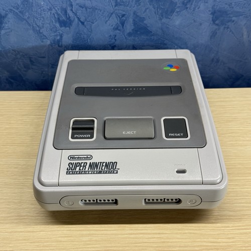 SNES Console Super Nintendo Entertainment ORIGINALE NINTENDO – PAL Con Cavi - Imagen 4 de 7