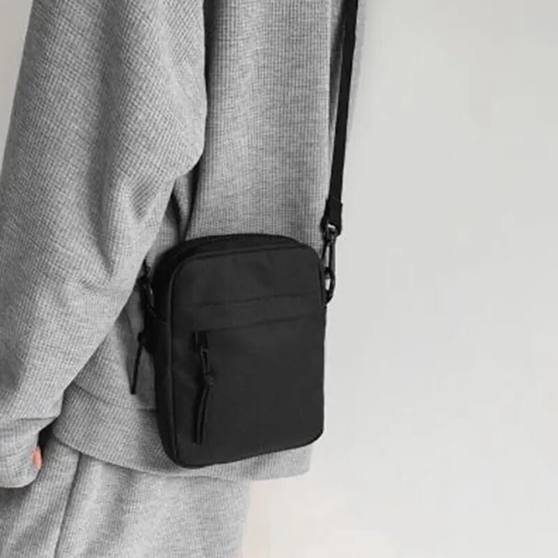 ショルダーバッグ・ポシェット ^MUCENT^ Syner Messenger Crossbody Bag Unisex 2 Colors P0000 Men Women Messenger Sling Bags Canvas Small Zipper Crossbody