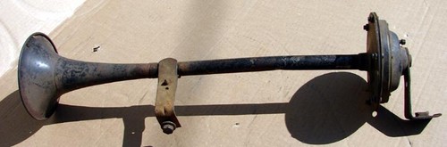 1965 Chevy & Impala Caprice Accessory 3rd Note Tri Vol Trumpet Horn Delco #925