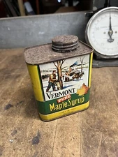 Vintage Old 1 Rare Pure Vermont VT Maple Syrup Leaf Graphic Quart Tin Metal Can