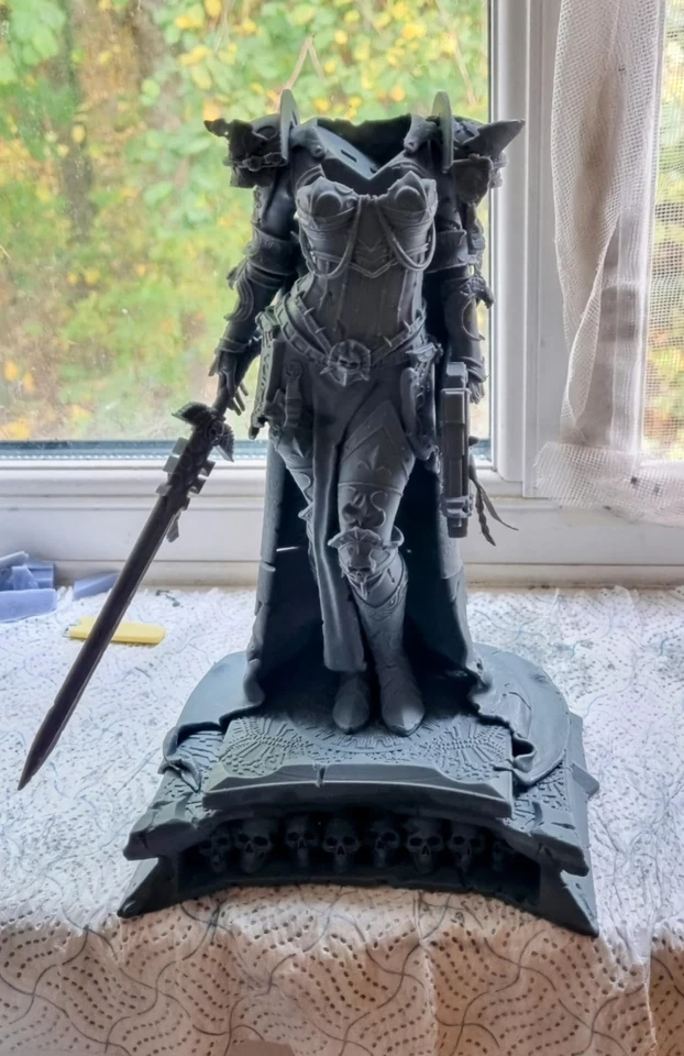 Estatua Santa Hermana de Batalla (SOB) umbral seis | Modelo de resina paisaje (29 cm)   Foto 4 de 4