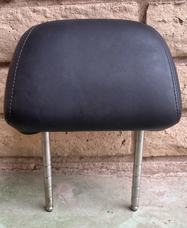 Encosto de cabeça traseiro direito Volkswagen Beetle RH 1998-2010 couro preto - Imagem 4 de 4