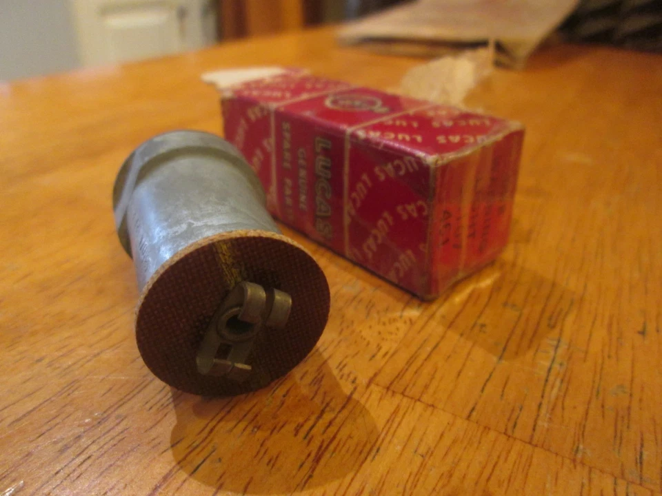 BMC/MG/JOWETT/ALLARD/LUCAS WL12 AMBER WARNING LAMP NOS Foto 2 de 2