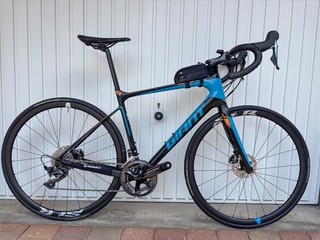 Rennrad Giant Defy Advanced Pro in Größe M