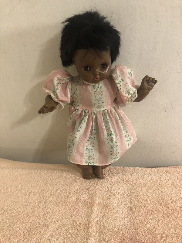 Vintage 1982/1983 Ideal Sleepy Eye Black African American 15” Doll H=388