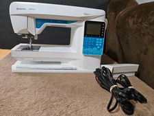 HUSQVARNA VIKING OPAL 650 SEWING MACHINE WITH PEDAL TYPE P221 EXCELLENT COND.