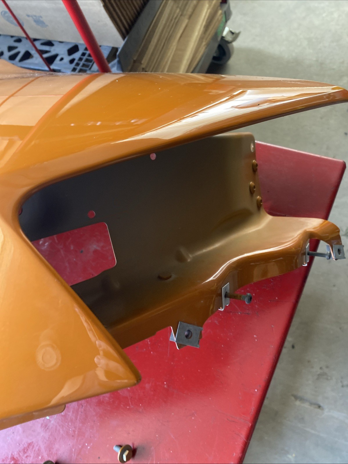 2014 2015 Audi R8 V8 Rear Left Driver Side Quarter Panel Cover Mount Bracket Oem