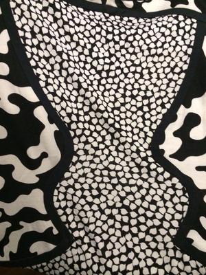 Robe Diane Von Furstenberg En Soie - Imprimé Cœur Rose Et Oiseau De Feu - Manches 3/4, Dos Trou De Serrure