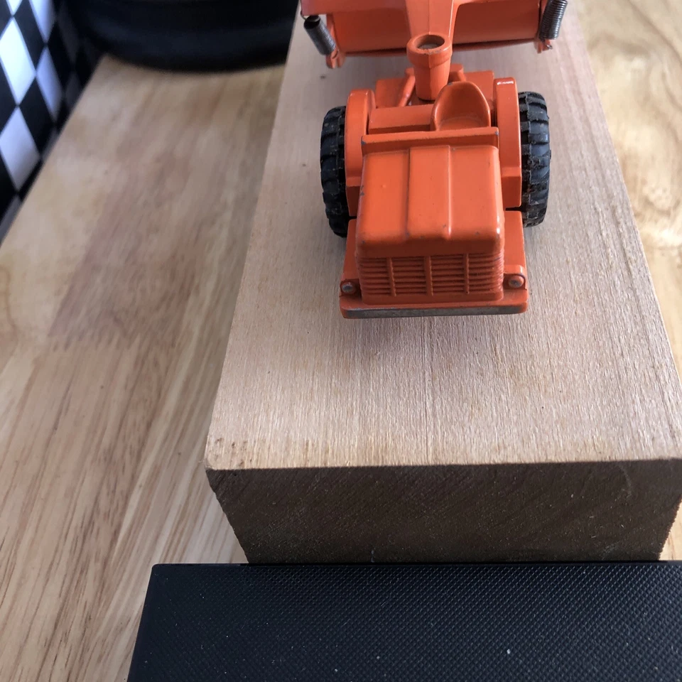 Lesney Matchbox Series King Size Allis Chal era Motor Scraper No 6 - Image 3 of 4