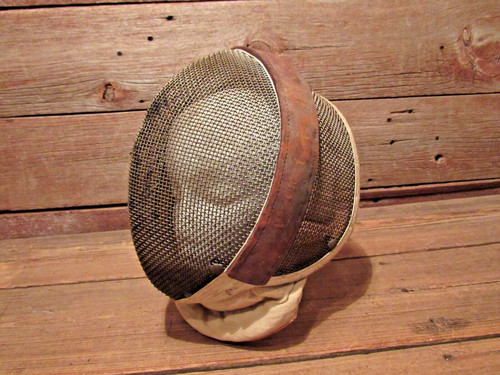 Antique RARE 1930s Salle d' Armes Santelli Fencing Mask Helmet Leather Padding