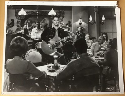 Elvis Presley TICKLE ME Gitarre Pressefoto #27