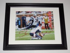 STEPHEN GOSTKOWSKI AUTOGRAPHED 8X10 COLOR PHOTO (FRAMED & MATTED) - PATRIOTS!