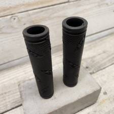 1996 GT BMX MTB Bicycle Grips Black Rubber Pa...
