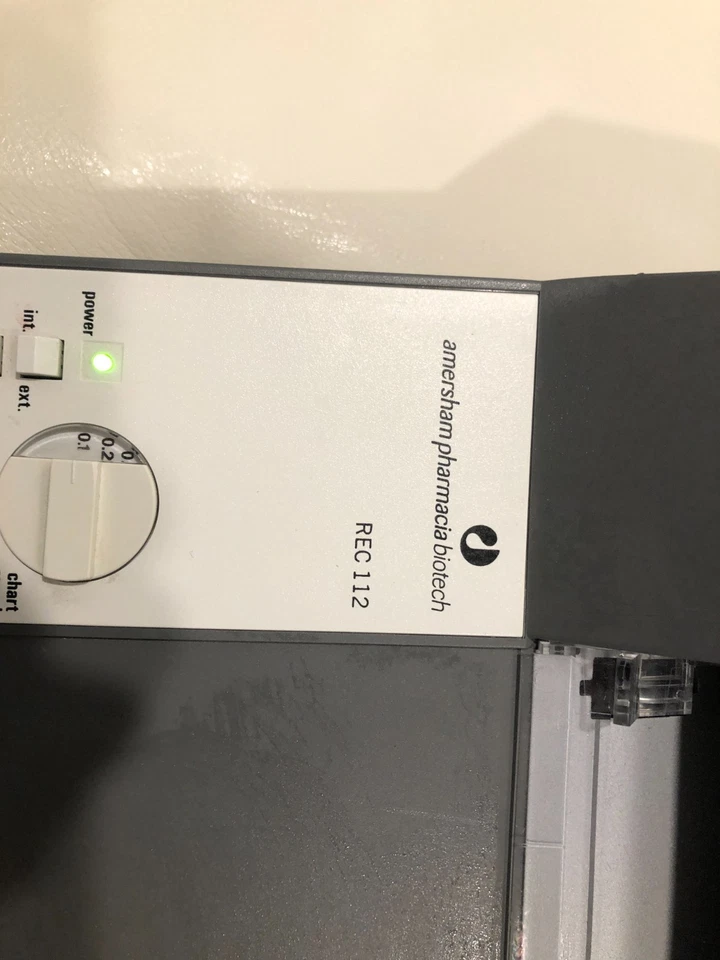 AMERSHAM PHARMACIA BIOTECH REC 112 DIGITAL CHART RECORDER used - Image 2 of 4