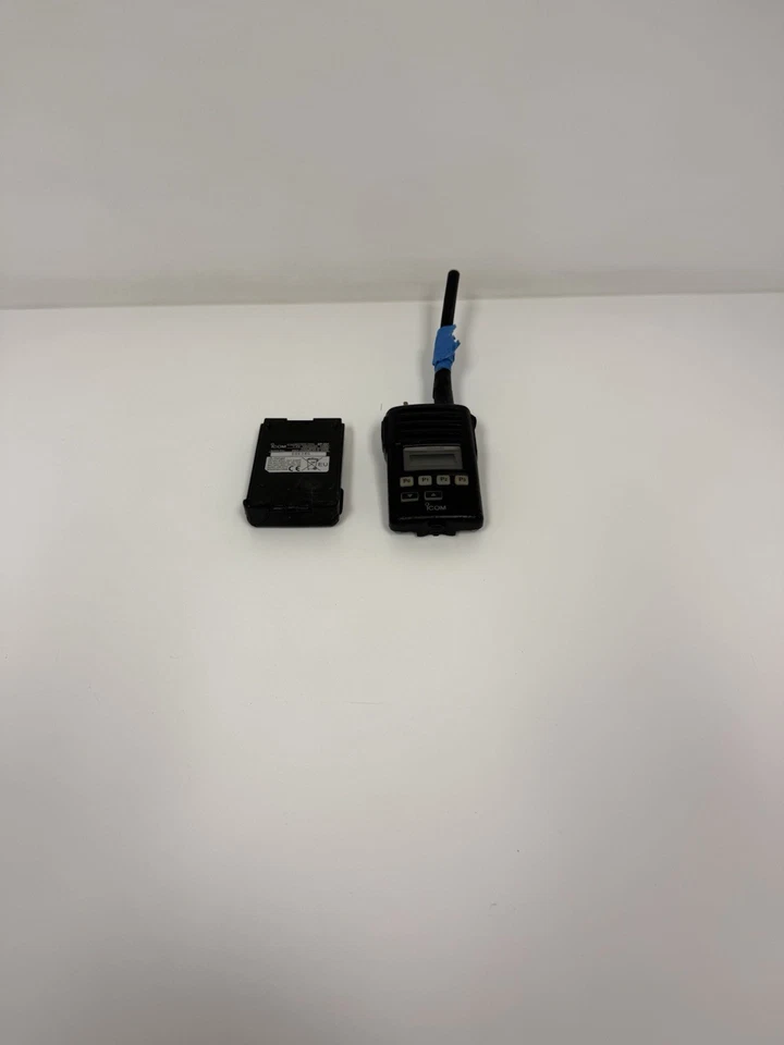 Icom IC-F50V VHF ( 136 - 174 ) Mhz 128 Channel 5 Watt Radio Tested - Image 2 of 4