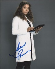 Antonia Thomas Good Doctor Autographed Signed 8x10 Photo COA #A72