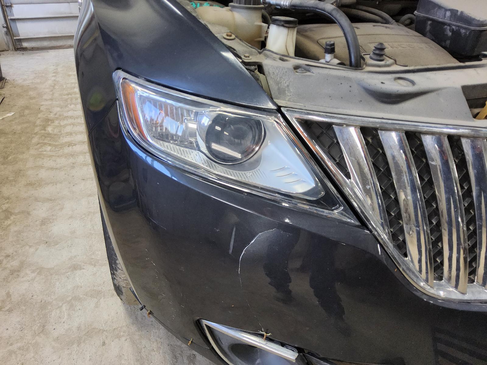 Used Right Headlight Assembly fits 2013 Lincoln Mkx xenon HID adaptive